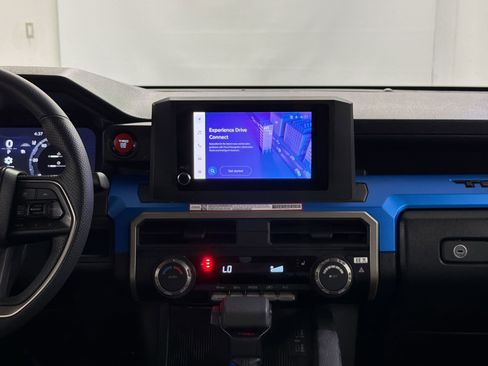 Used 2025 Toyota Tacoma TRD Off-Road image 30