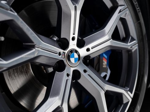 Used 2023 BMW X5 M50i w/ Executive Package image 21