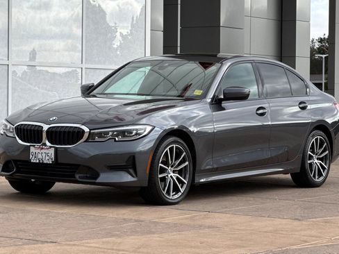 Used 2022 BMW 330i xDrive Sedan w/ Convenience Package image 8