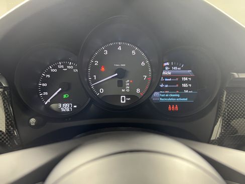 Certified 2022 Porsche Macan S AWD/4WD image 18