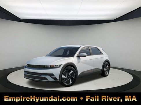 New 2026 Hyundai Ioniq 5 SE image 1