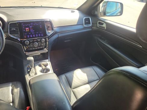 Used 2019 Jeep Grand Cherokee Limited AWD/4WD image 16