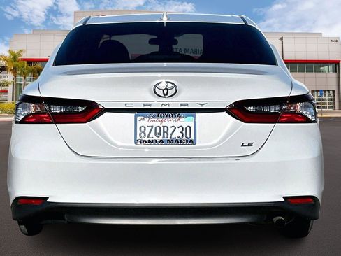 Used 2022 Toyota Camry LE image 4