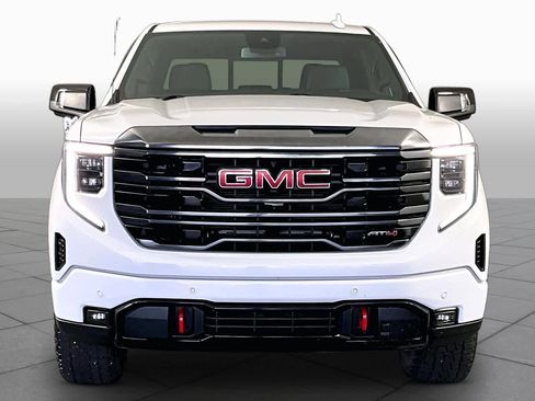 Certified 2024 GMC Sierra 1500 AT4 w/ AT4 Premium Package AWD/4WD image 4