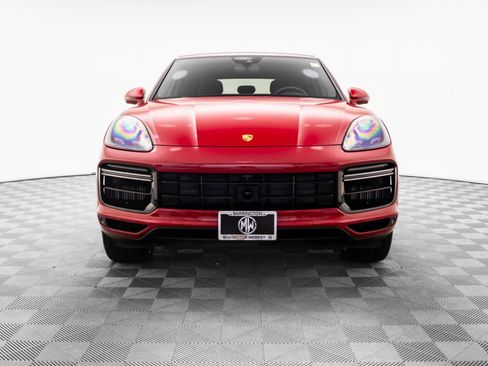 Certified 2023 Porsche Cayenne Turbo image 9