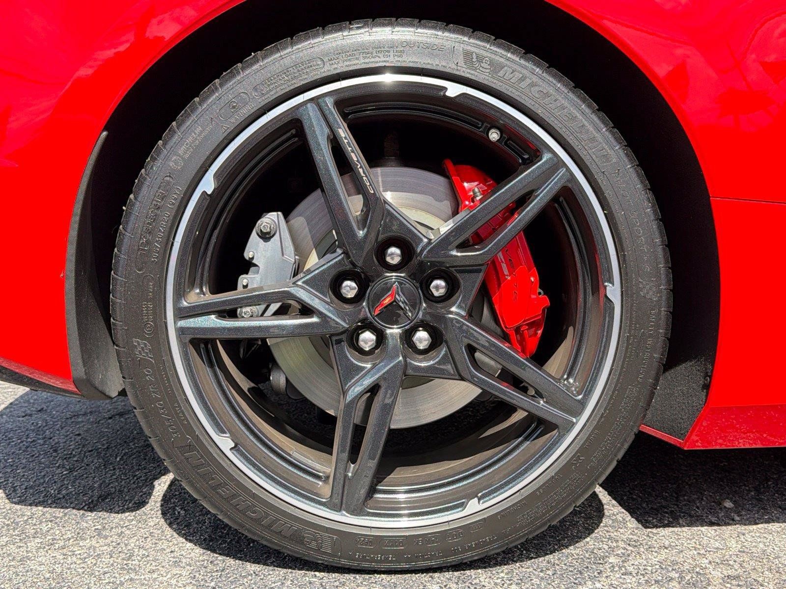 Used 2024 Chevrolet Corvette Stingray Preferred Conv w/ Z51 Performance Package RWD image 13