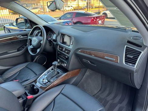 Used 2016 Audi Q5 2.0T Premium Plus w/ Technology Package image 23