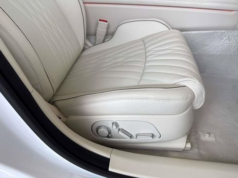 New 2026 Genesis G90 3.5T image 17