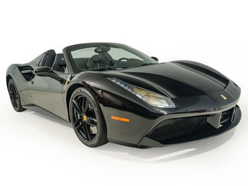 Certified 2018 Ferrari 488 Spider RWD image 21