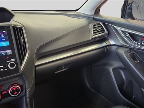 Used 2020 Subaru Impreza 2.0i Limited image 21