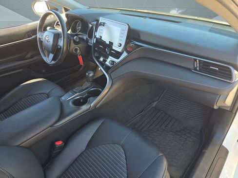 Used 2023 Toyota Camry SE image 29