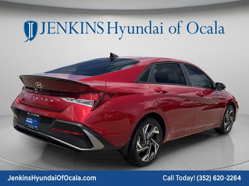 Certified 2025 Hyundai Elantra Sport FWD image 3