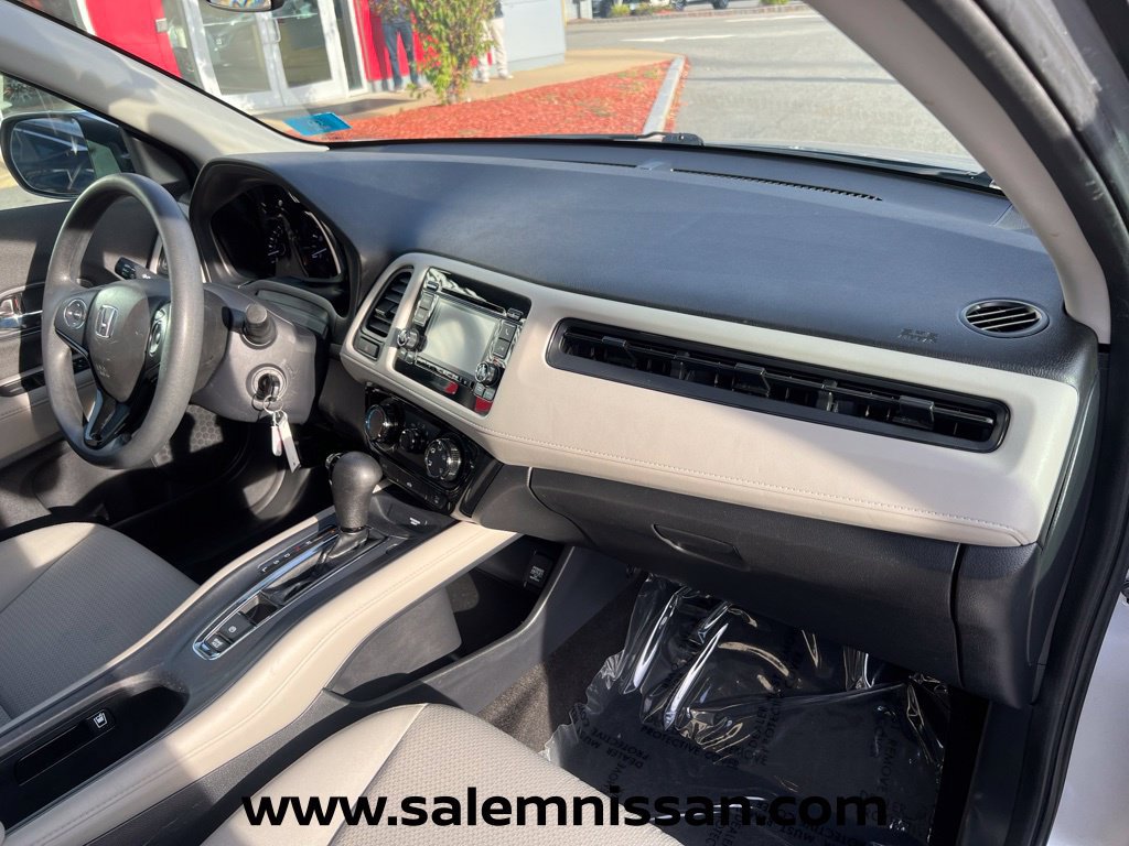 Used 2021 Honda HR-V LX image 24
