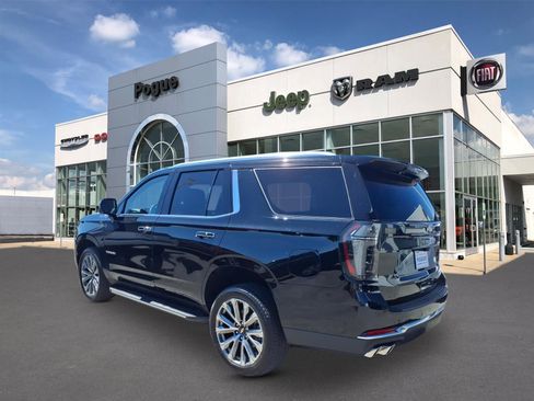 Used 2025 Chevrolet Tahoe High Country AWD/4WD image 3