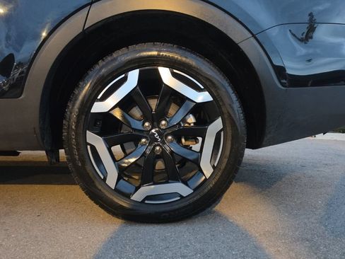 Used 2025 Kia Telluride S AWD/4WD image 36