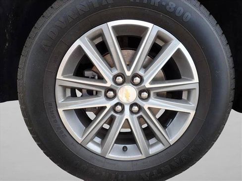 Used 2023 Chevrolet Traverse LT AWD/4WD image 7