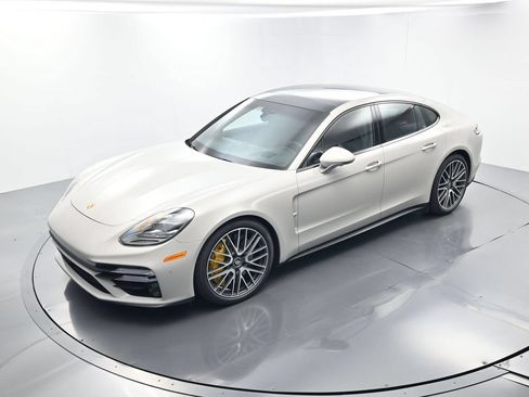 Certified 2023 Porsche Panamera Turbo S AWD/4WD image 35