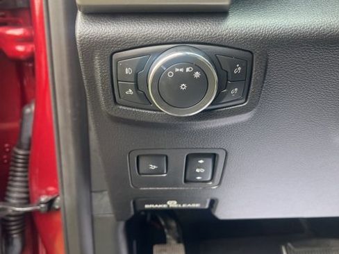 Used 2017 Ford F250 Platinum w/ FX4 Off-Road Package image 11