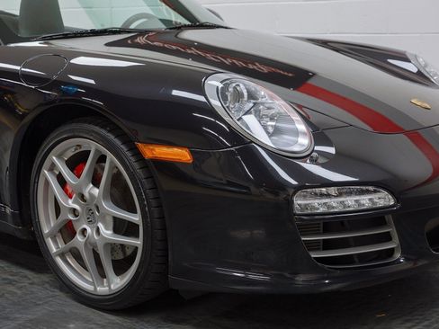 Used 2011 Porsche 911 Carrera 4S AWD/4WD image 33