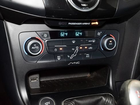 Used 2015 Ford Focus ST w/ Equipment Group 401A FWD image 19