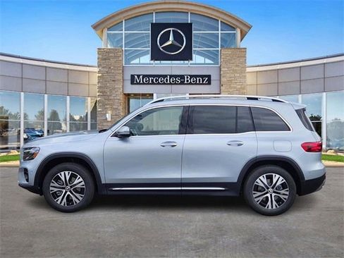 Certified 2026 Mercedes-Benz GLB 250 4MATIC image 2