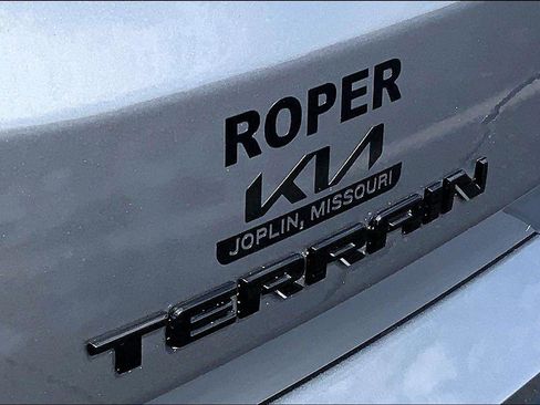 Used 2021 GMC Terrain SLT w/ Infotainment Package II FWD image 27