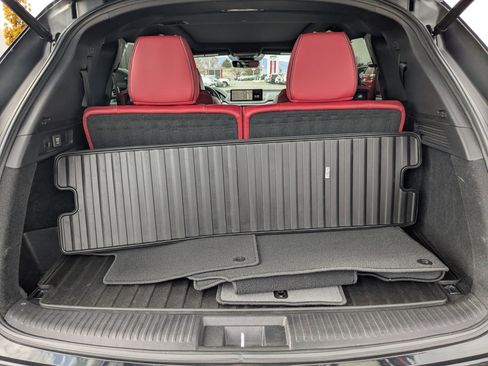 Used 2023 Acura MDX A-Spec image 31