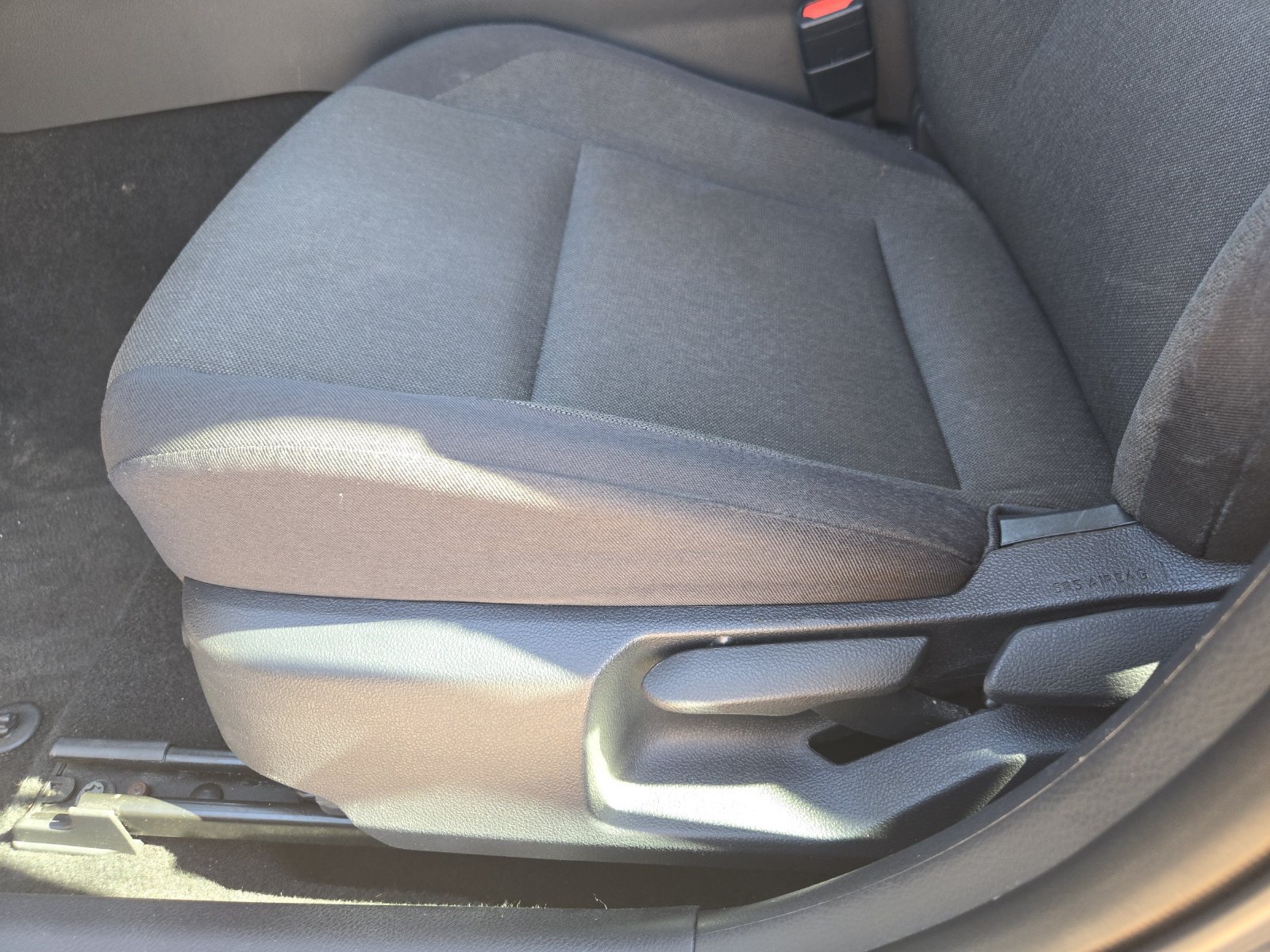 Used 2025 Toyota Camry LE FWD image 27