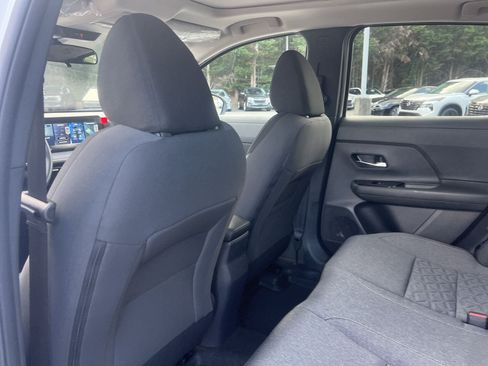 Used 2026 Nissan Kicks SV w/ SV Premium Package FWD image 21