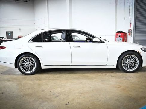 Used 2023 Mercedes-Benz S 580 4MATIC Sedan image 25
