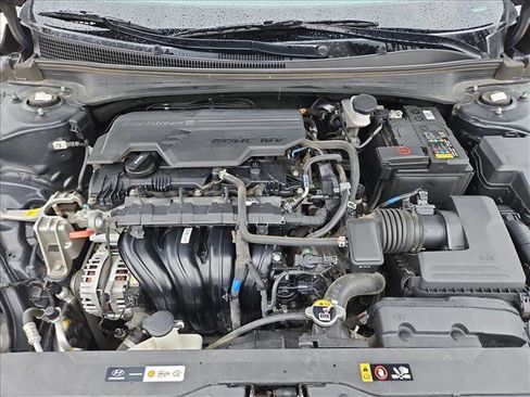 Used 2023 Hyundai Elantra SEL FWD image 19