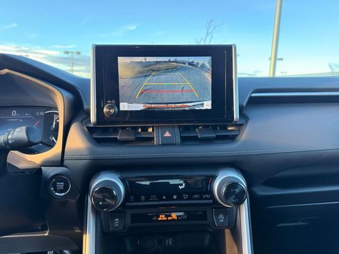 Used 2023 Toyota RAV4 XLE image 17