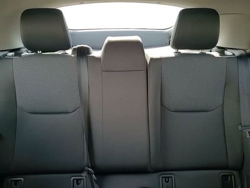 Used 2025 Toyota Prius LE image 21