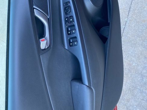 Used 2018 Hyundai Kona Limited image 13