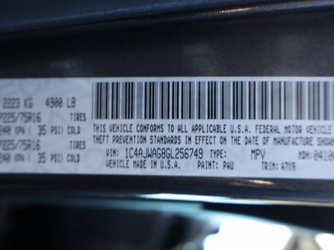 Used 2016 Jeep Wrangler Sport image 42