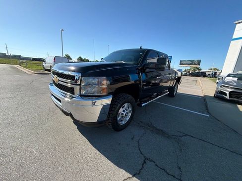 Used 2011 Chevrolet Silverado 2500 LT w/ Suspension Package, Off-Road AWD/4WD image 6
