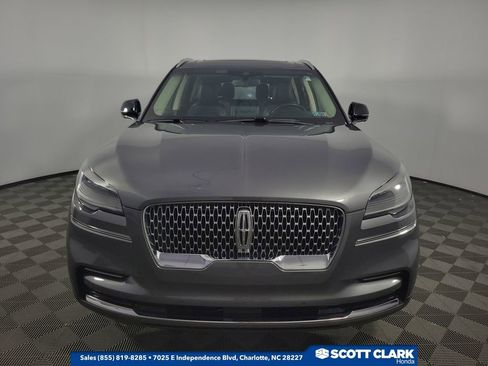 Used 2023 Lincoln Aviator Reserve w/ Elements Package Plus image 2