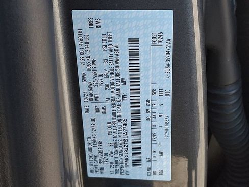 Used 2025 Ford Escape Platinum w/ Premium Technology Package AWD/4WD image 27