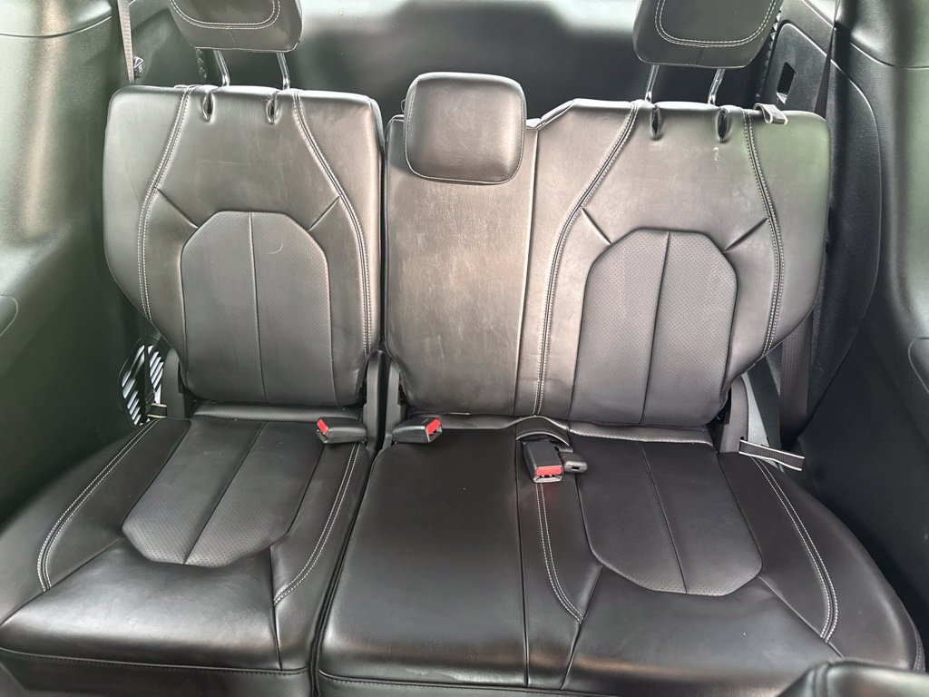 Used 2025 Chrysler Pacifica Select FWD image 19