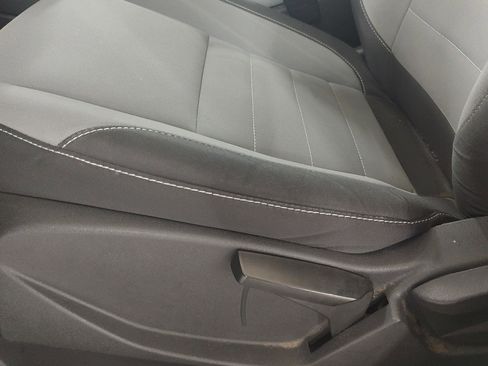 Used 2013 Ford C-MAX SE FWD image 3