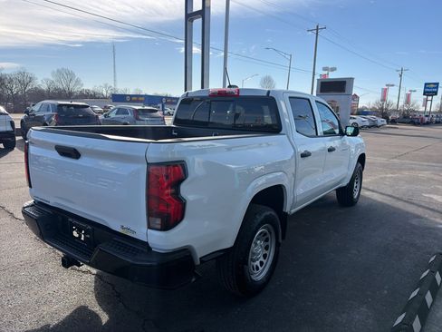 Used 2024 Chevrolet Colorado W/T w/ Advanced Trailering Package image 4