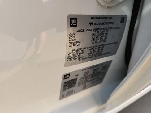 Used 2024 Chevrolet Silverado 1500 LT image 38