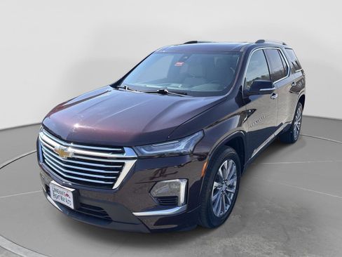 Used 2023 Chevrolet Traverse Premier AWD/4WD image 4