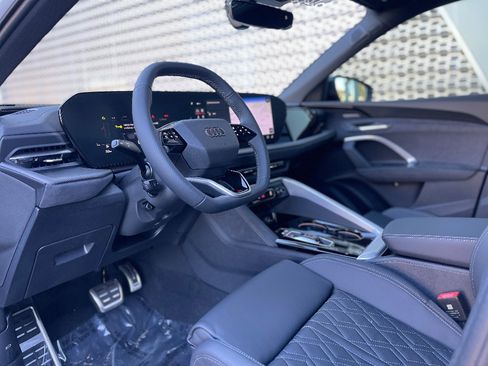 New 2025 Audi SQ5 Premium Plus image 19