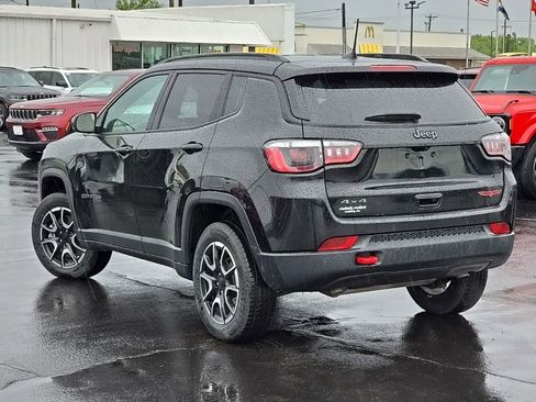 Used 2024 Jeep Compass Trailhawk AWD/4WD image 53
