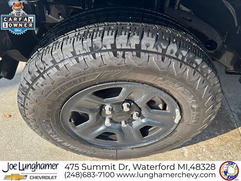 Used 2024 Jeep Wrangler Sport AWD/4WD image 10