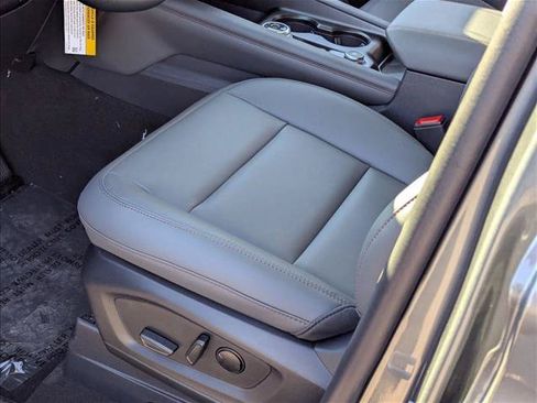 New 2026 Ford Explorer Active w/ Active Comfort Package RWD image 4