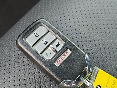 Used 2024 Honda Passport EX-L image 37