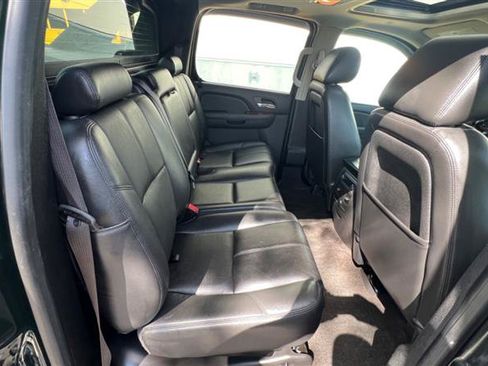 Used 2013 Chevrolet Avalanche LT RWD image 50