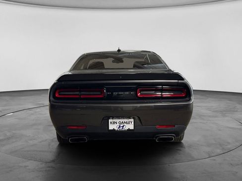 Used 2017 Dodge Challenger R/T w/ Blacktop Package RWD image 5